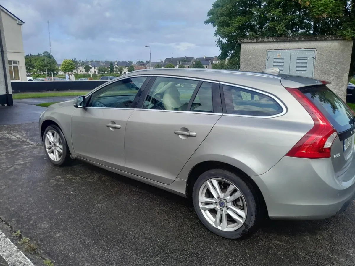 2013 Volvo V60 Estate 1.6Diesel NCT 03,26 Tax 0326 - Image 3