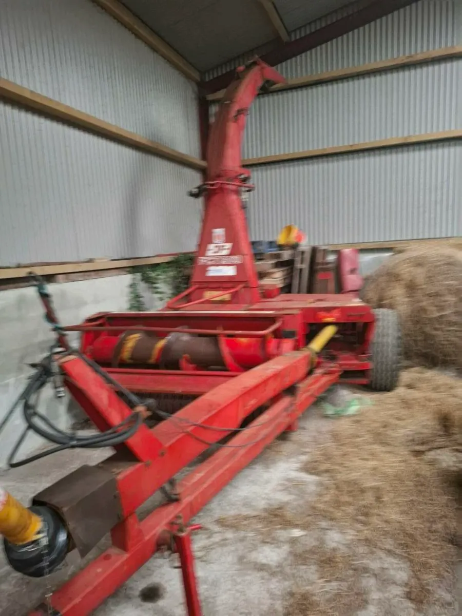 JF 900 harvester - Image 1