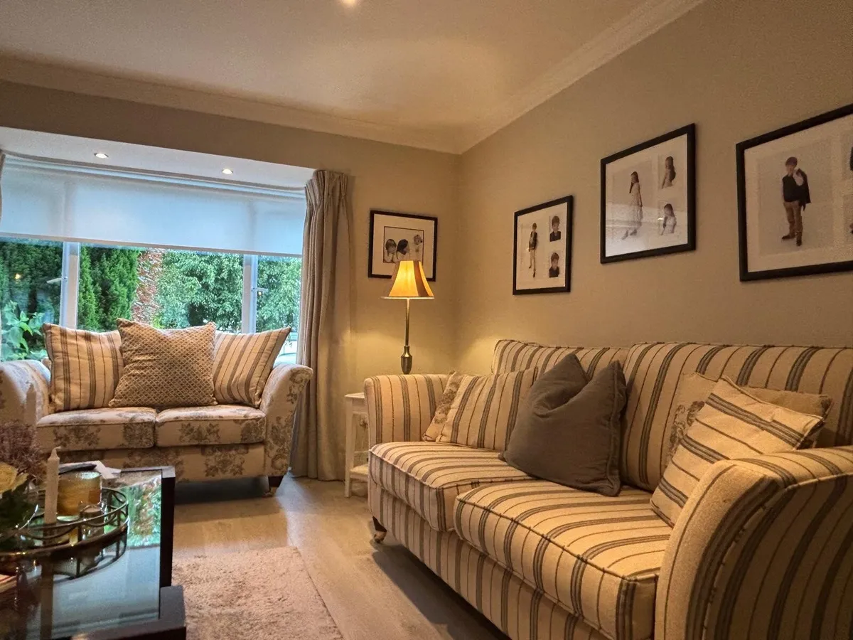 Luxury Suite of furniture 3 seater and 2 seater - Image 1