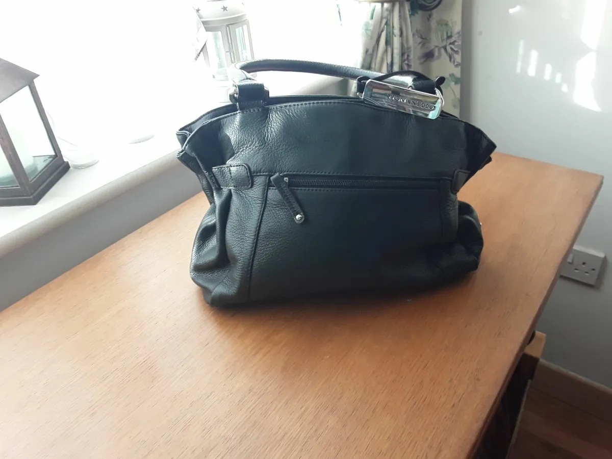Ladies brand new designer bag black    Tighinello - Image 4