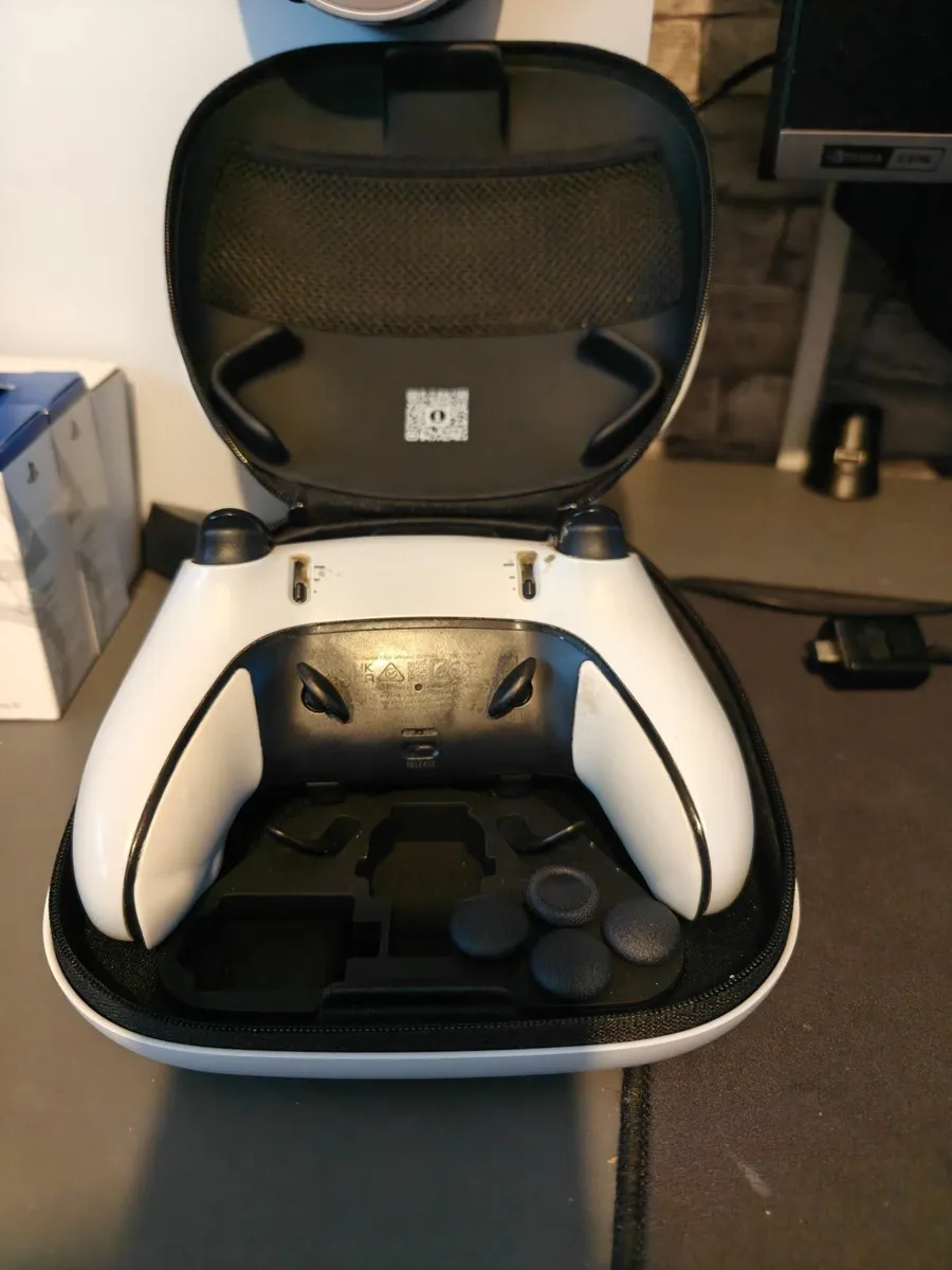Playstation 5 with Pro Controller - Image 3