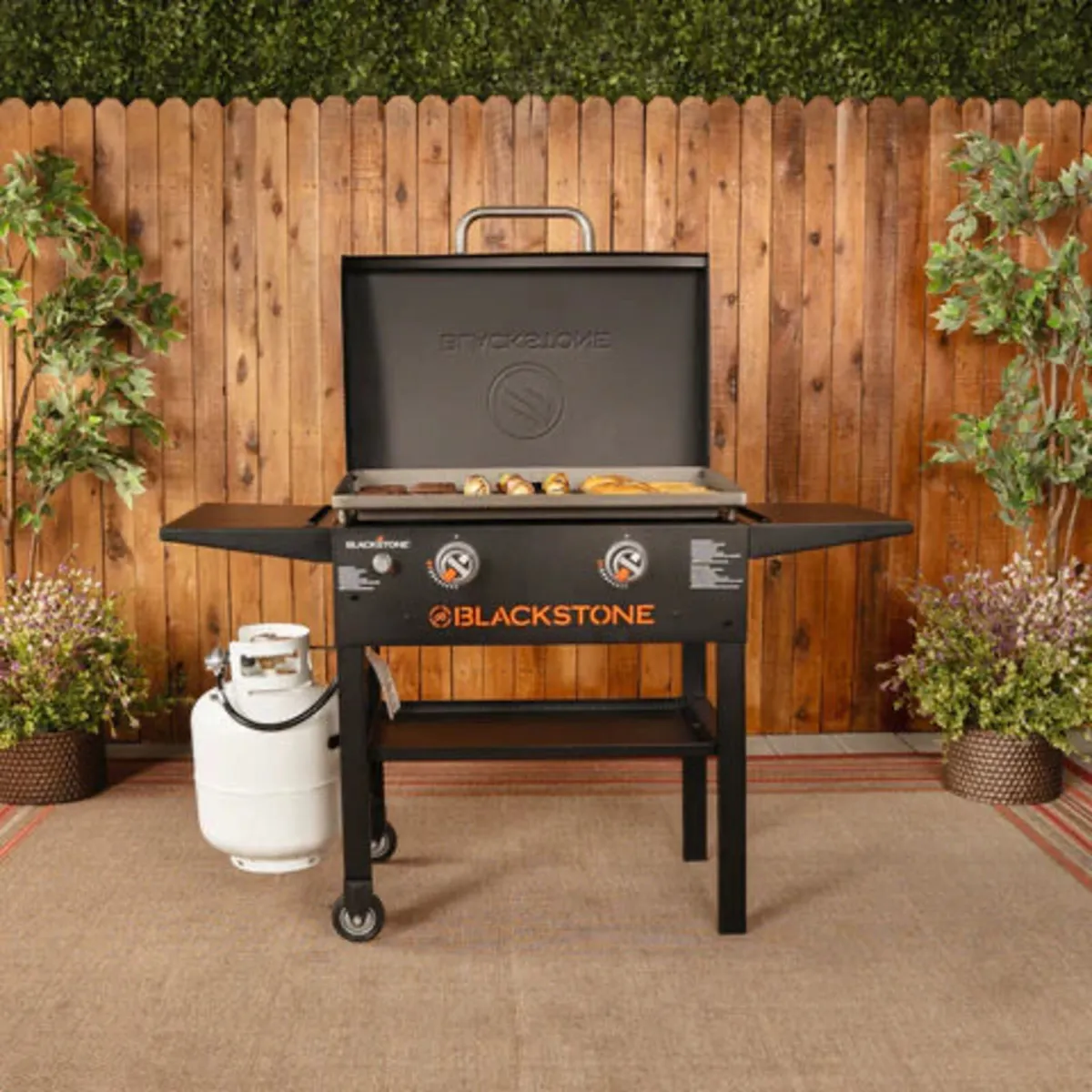 Blackstone 2147 Original 28 Griddle with hood - Image 3