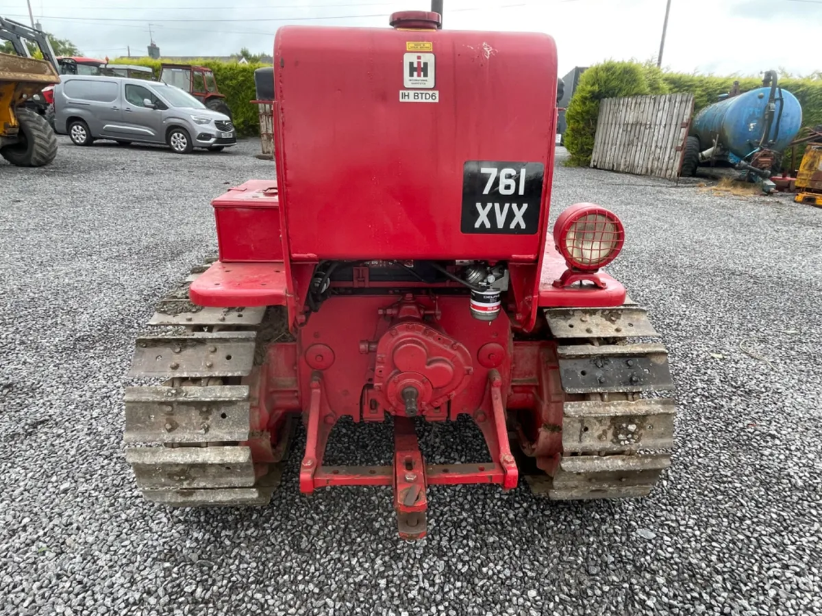 International btd6 crawler tractor - Image 4