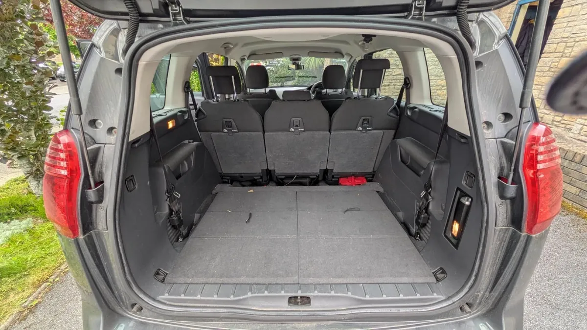Peugeot 5008 2012 7 Seater - Image 4