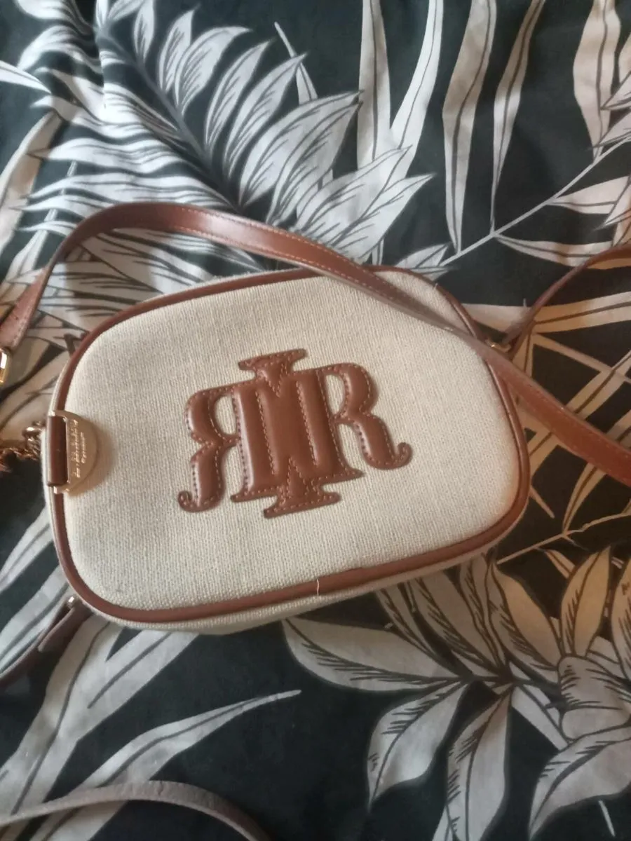 Ladies handbags - Image 2