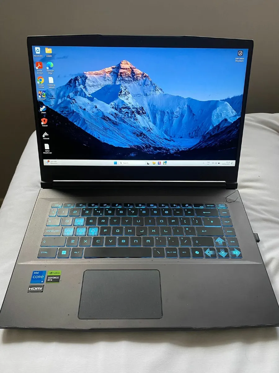 Msi Thin 15 Intel core i5 16 GB RAM Gaming Laptop - Image 1