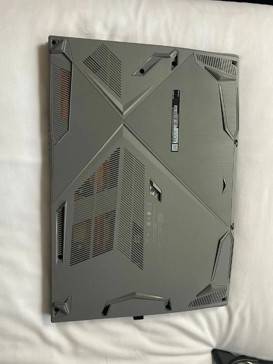 Msi Thin 15 Intel core i5 16 GB RAM Gaming Laptop - Image 3