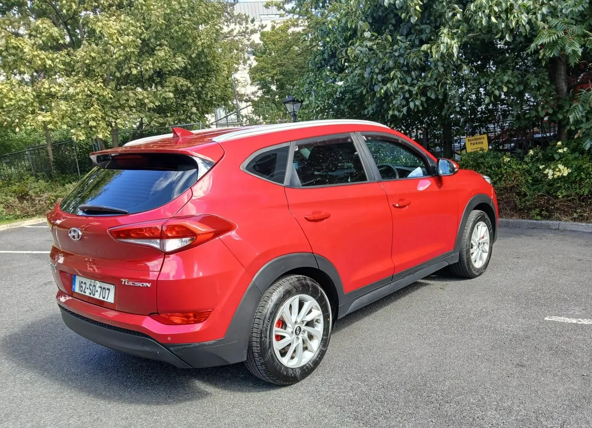 Clean Hyundai Tucson 2016 - Image 4