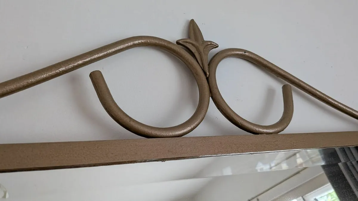 Mirror - Image 1