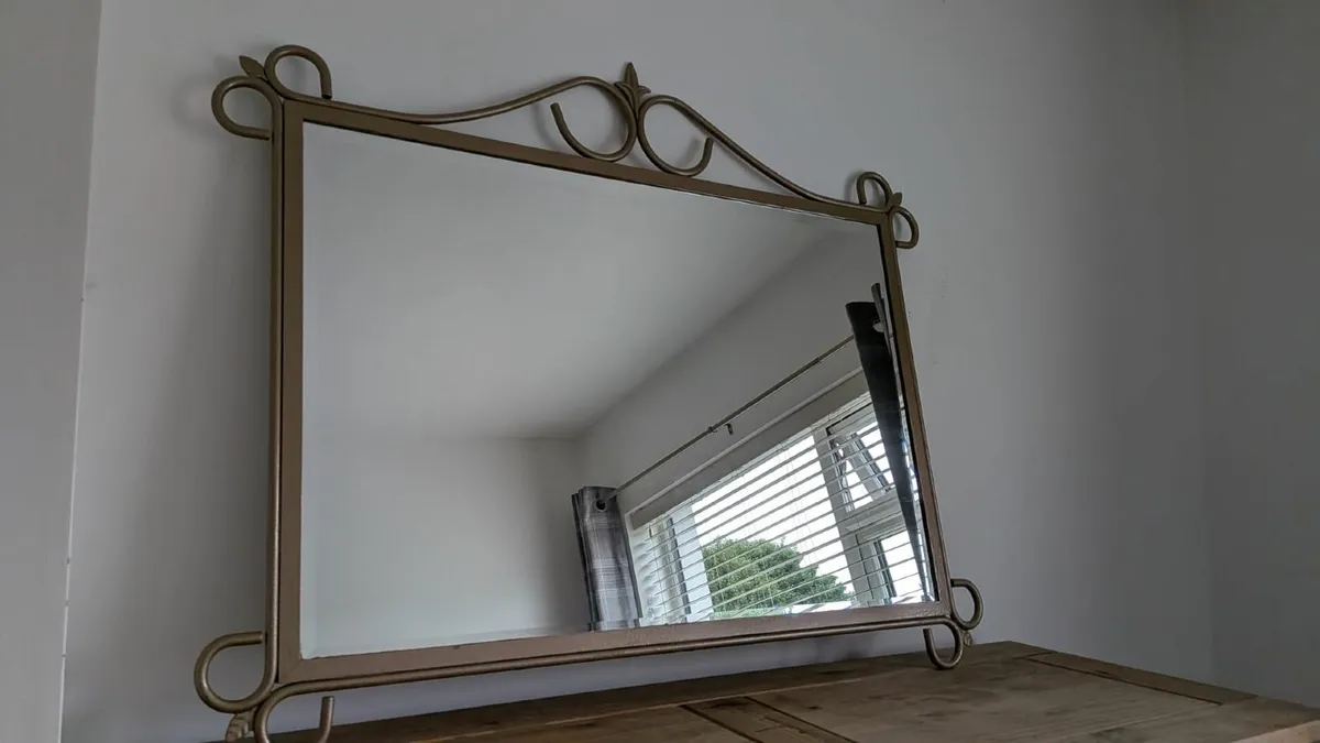 Mirror - Image 2