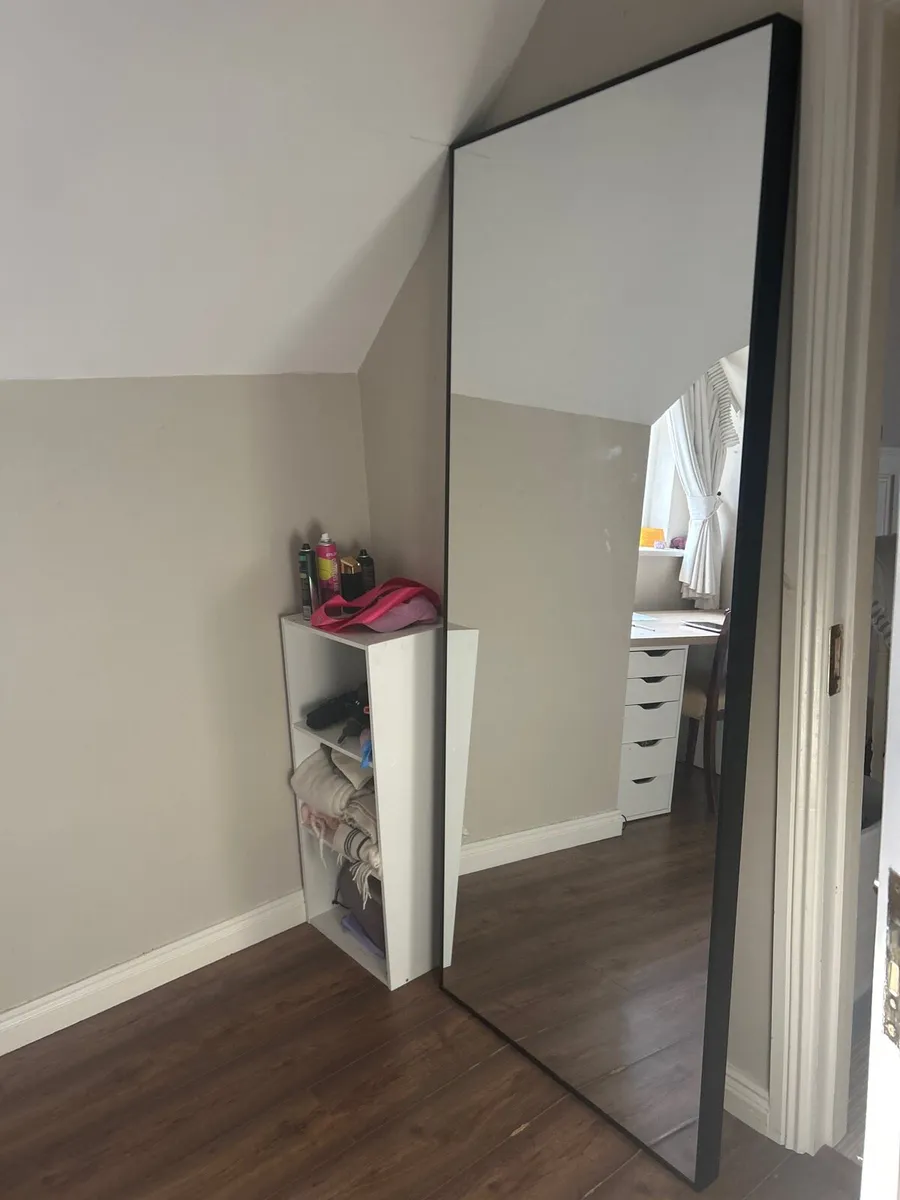 Free standing mirror - Image 2