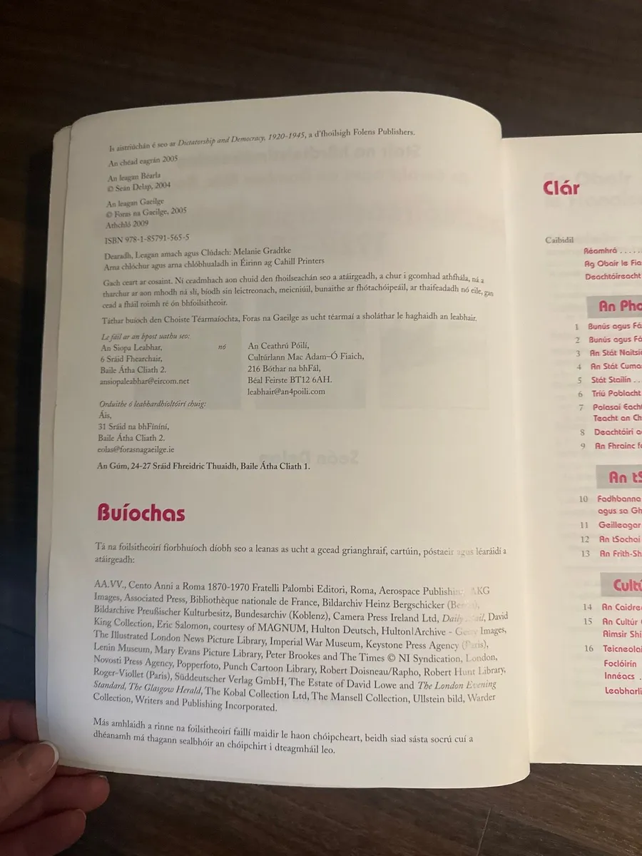 Deachtoureacht agus daonlathas schoolbook - Image 3