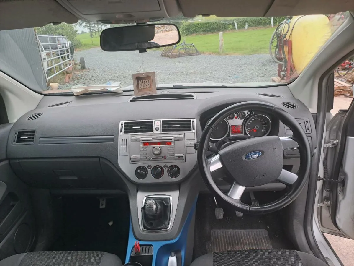 AWD Ford Kuga - Image 2