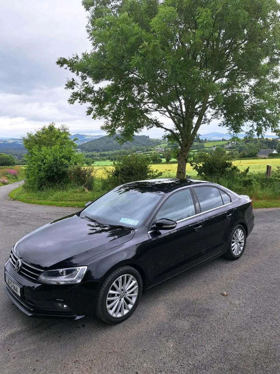 181 Volkswagen Jetta Diesel Highline Mint - Image 2