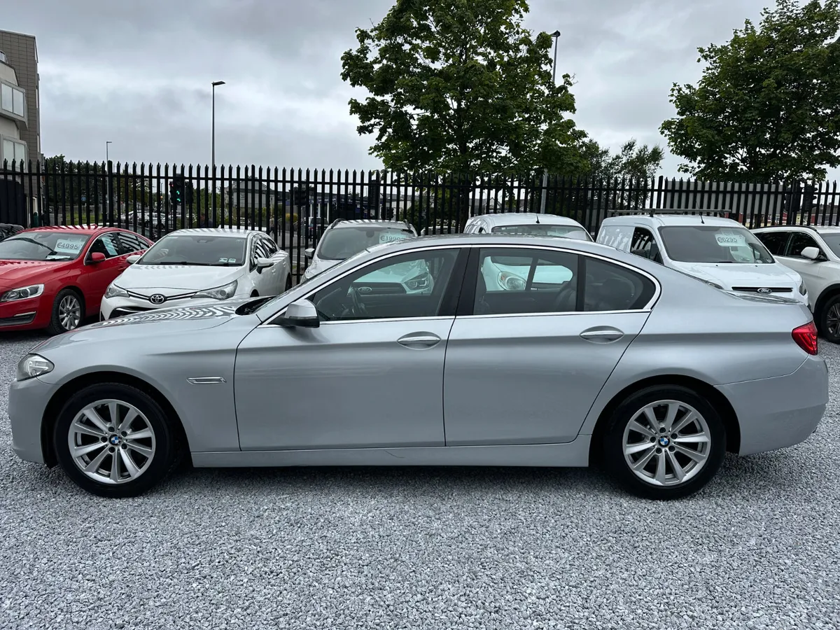2015 (152) BMW 5-Series 520d SE Auto - Image 4