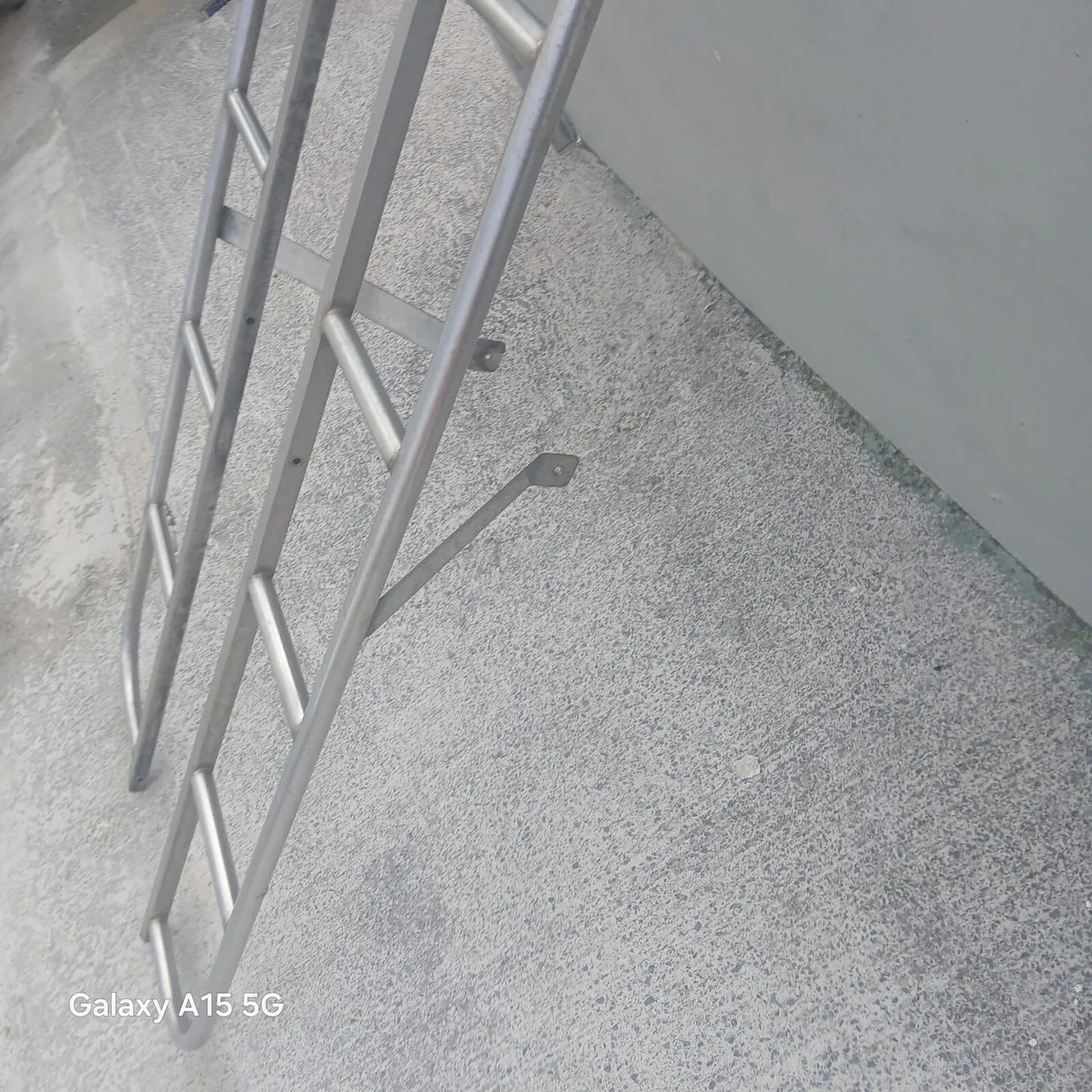 Ladder - Image 4