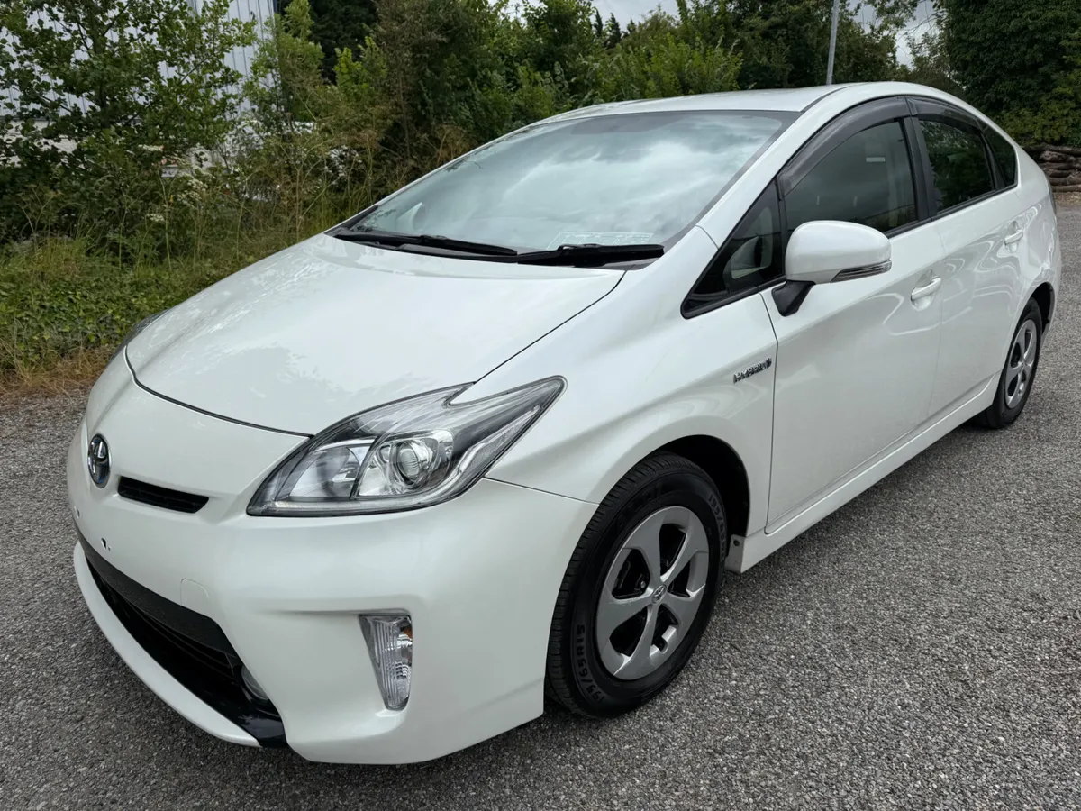 Toyota Prius 65900km!!! - Image 2
