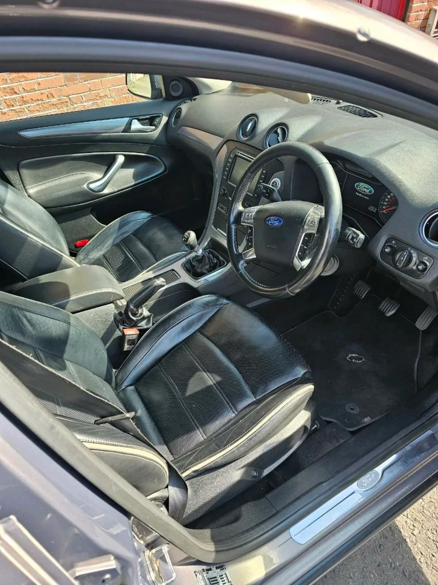 Ford mondeo titanium X 2L - Image 2