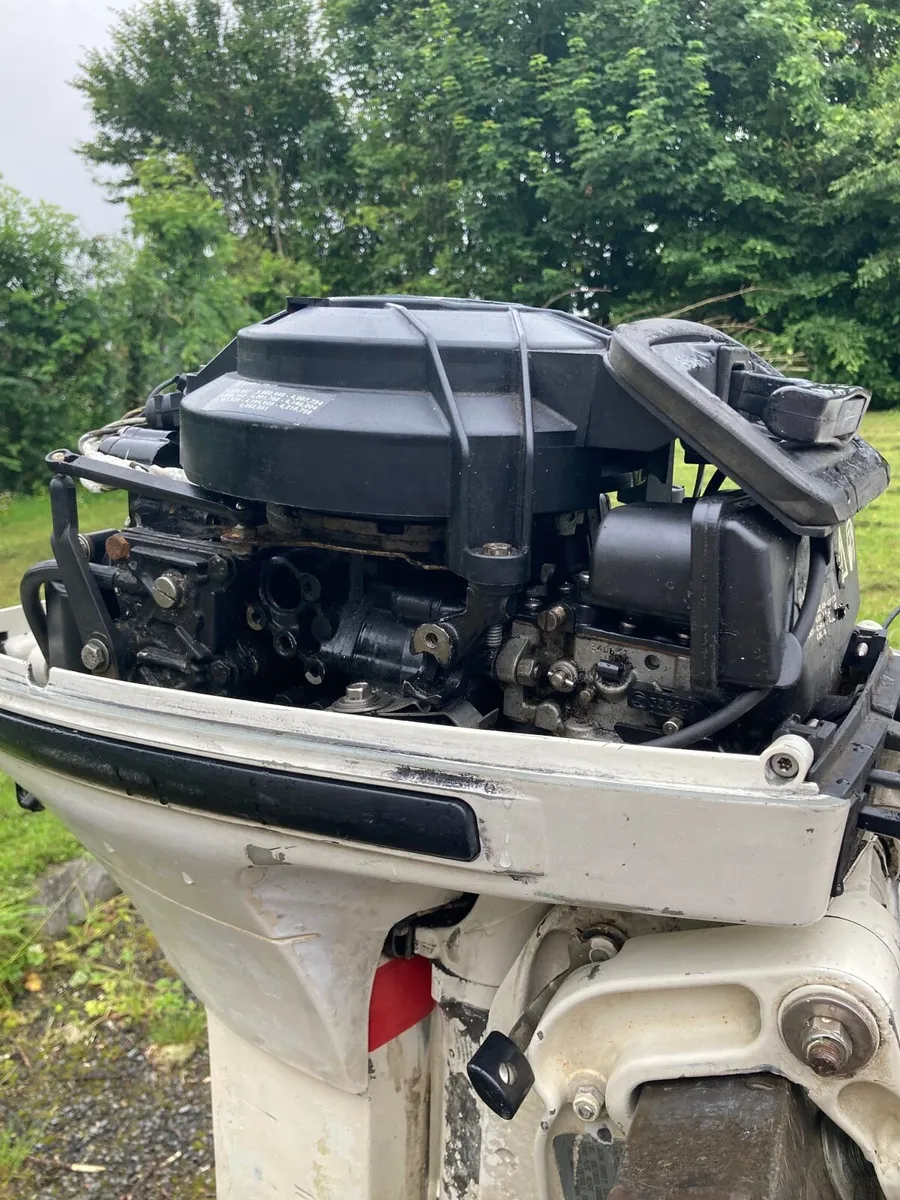 15 hp Johnson outboard motor - Image 4