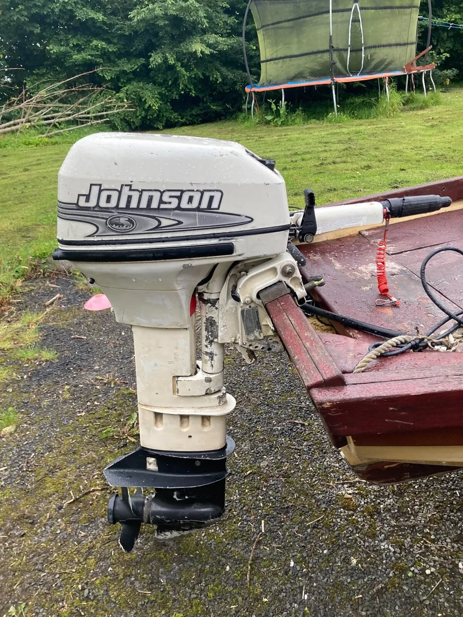 15 hp Johnson outboard motor - Image 1