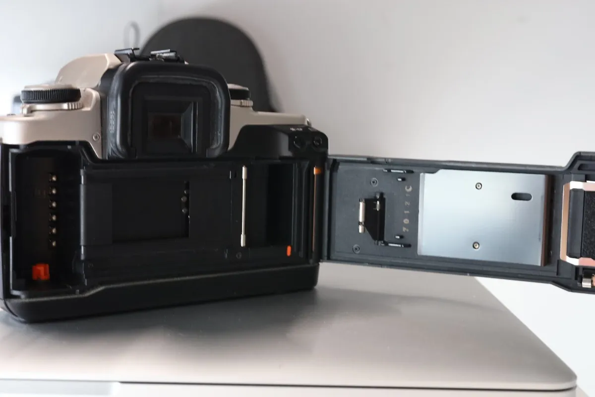 Canon Elan II/50E - Image 4