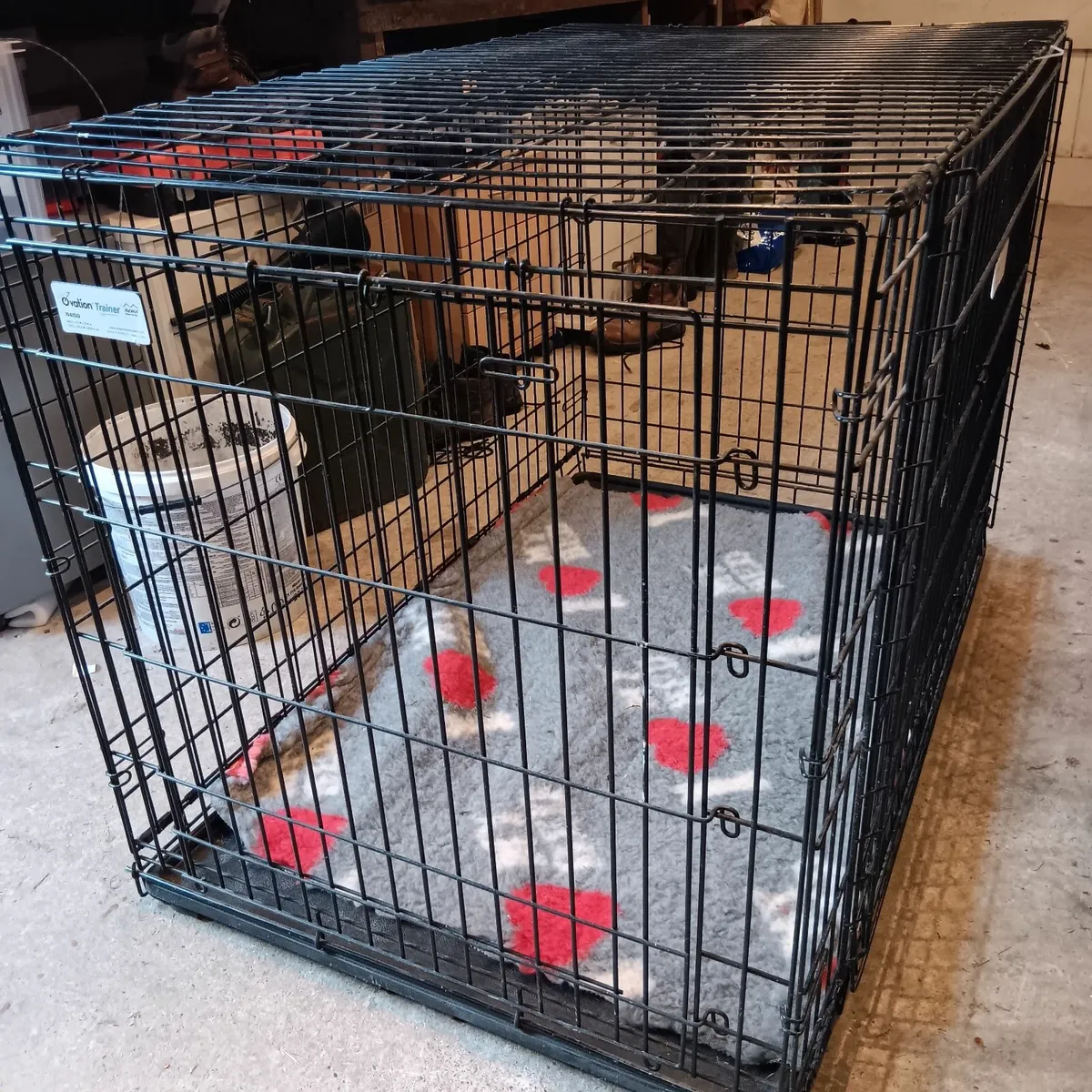 Dog crate - Image 1