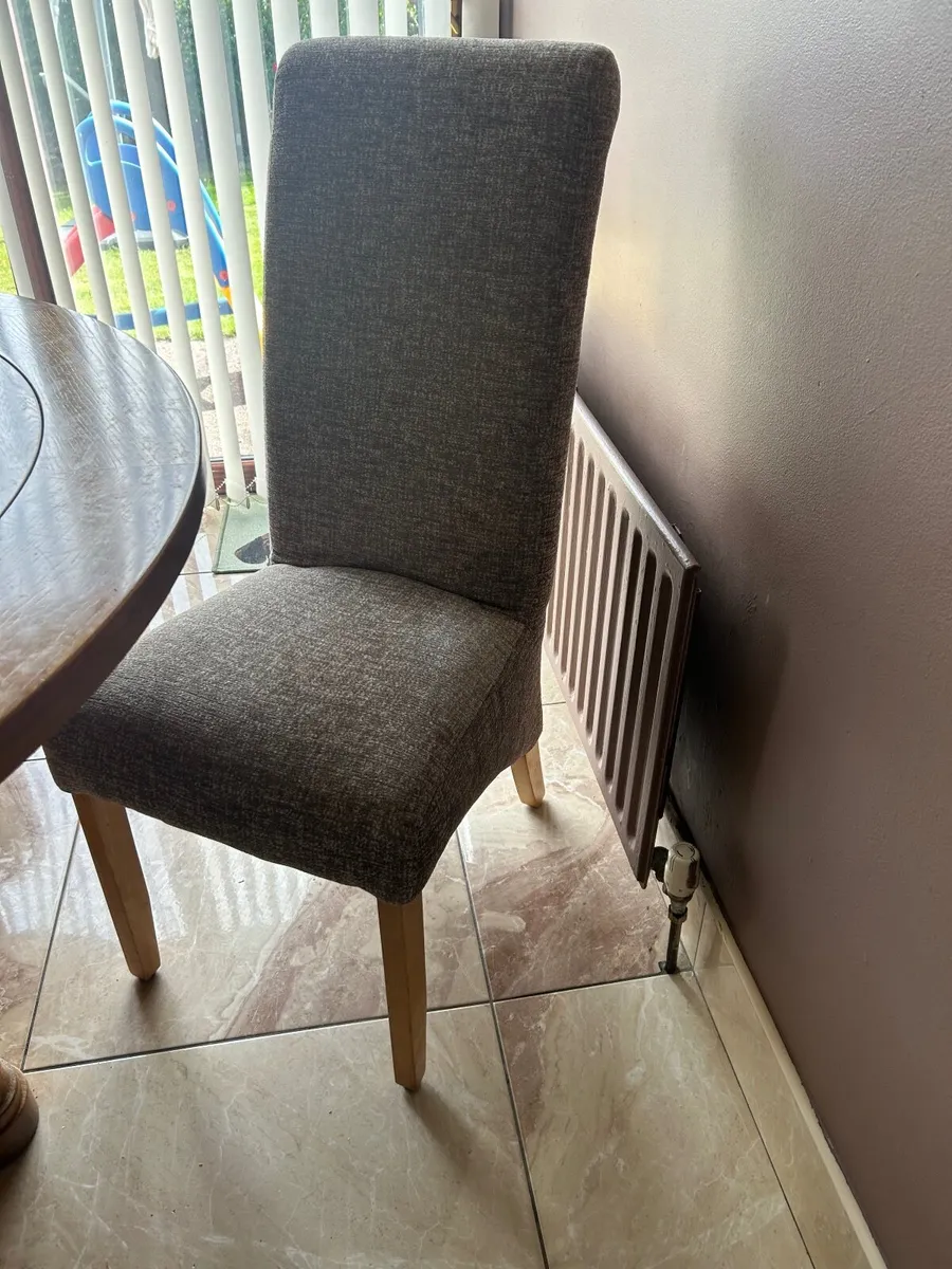 Kitchen table - Image 2