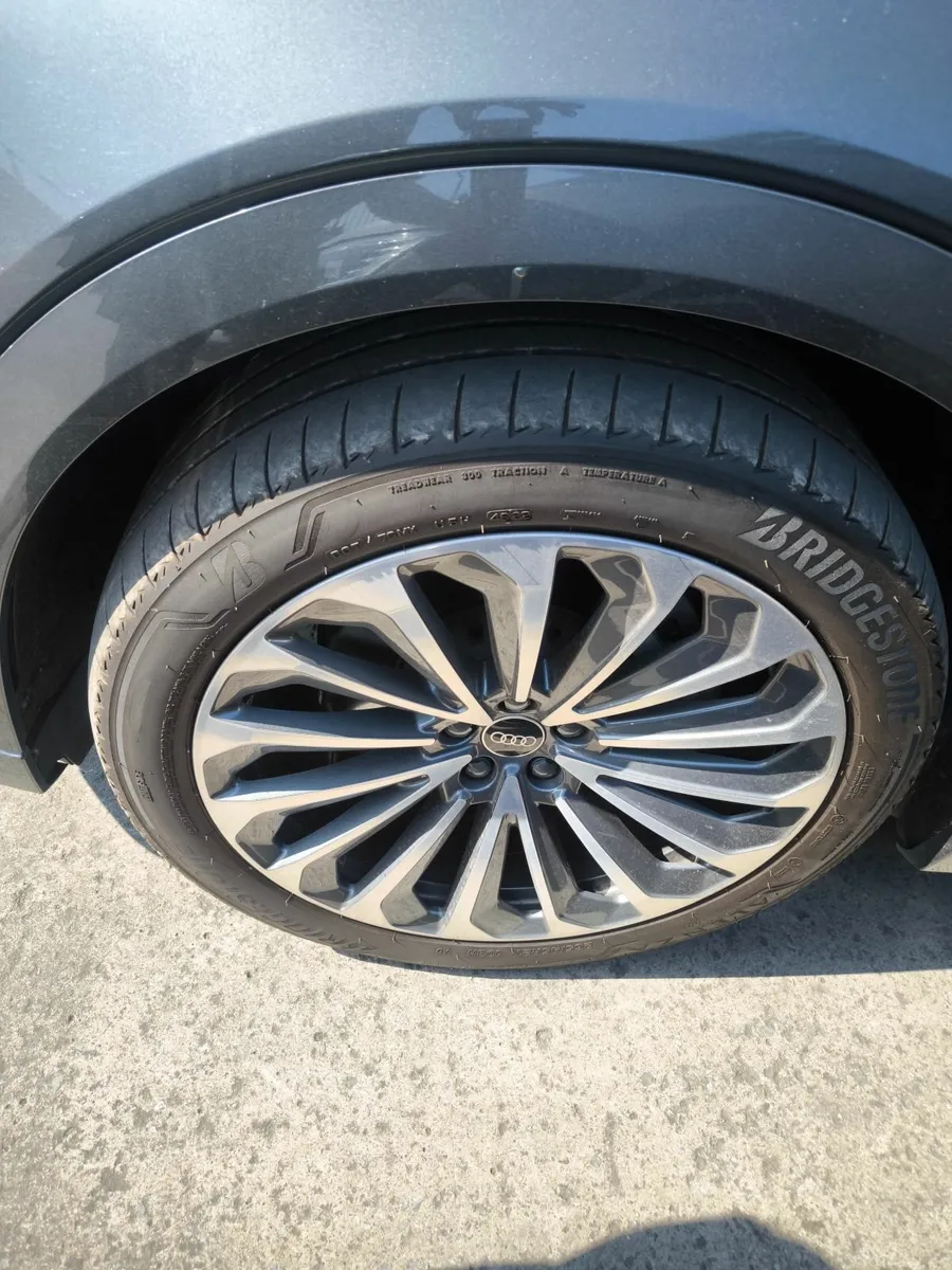 Audi Genuine E TRON wheels 265/45/21 good tyres!!! - Image 4