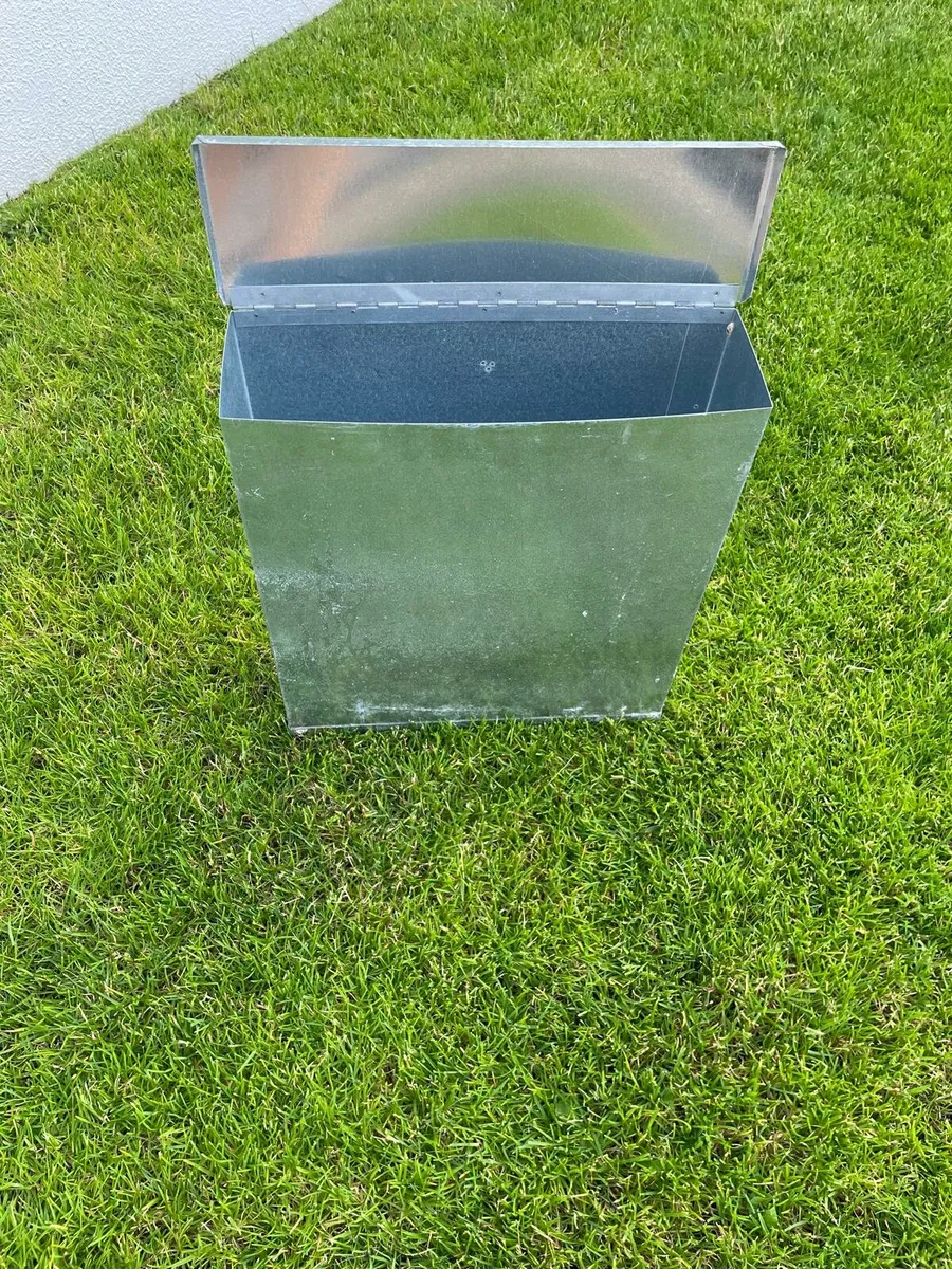Ash Carrier - Image 3