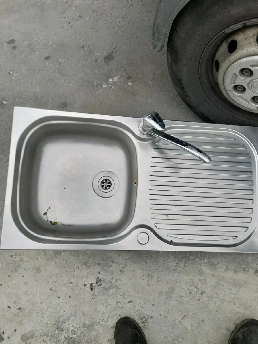 Kitchen sink