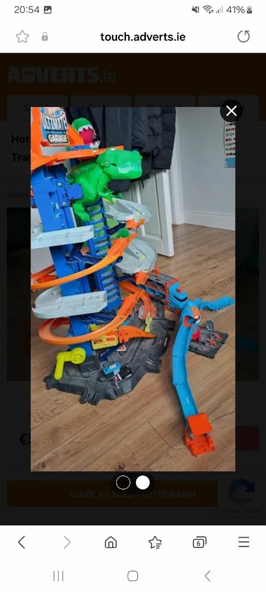 Hotwheels Ultimate Garaage & transporter & Gorilla - Image 2