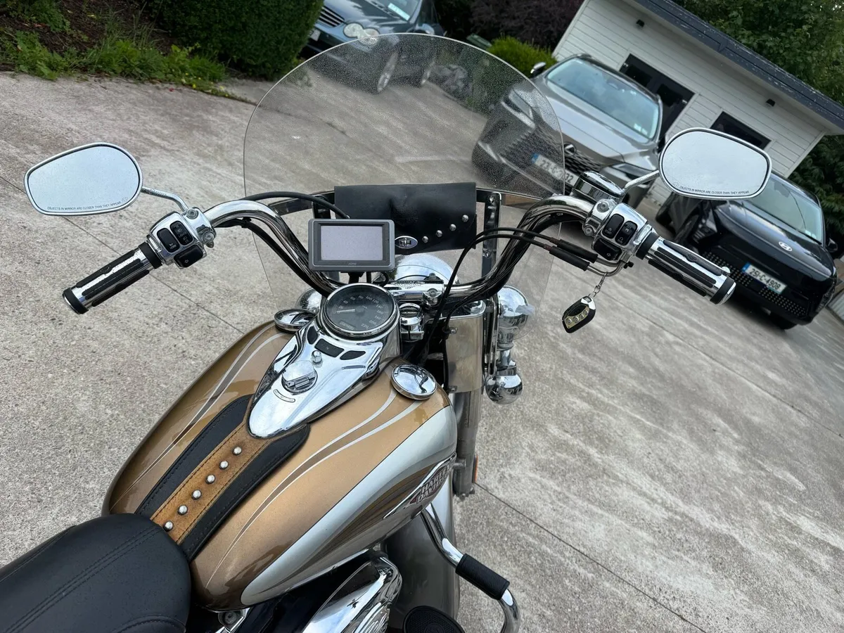 Harley Davidson Heritage Softail FLSTC - Image 4