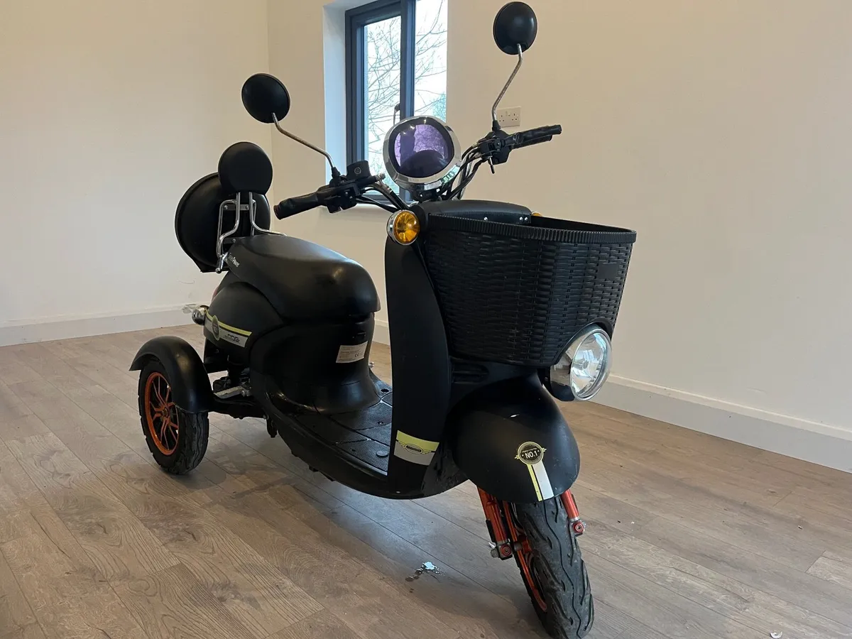 Mobility scooter - Image 2