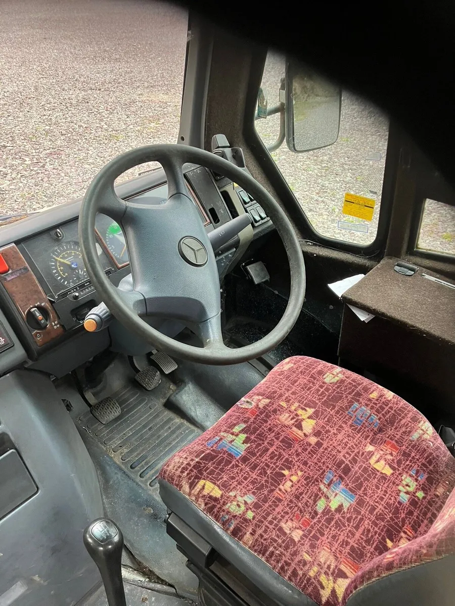 33 Seater Mercedes Vario for export - Image 3