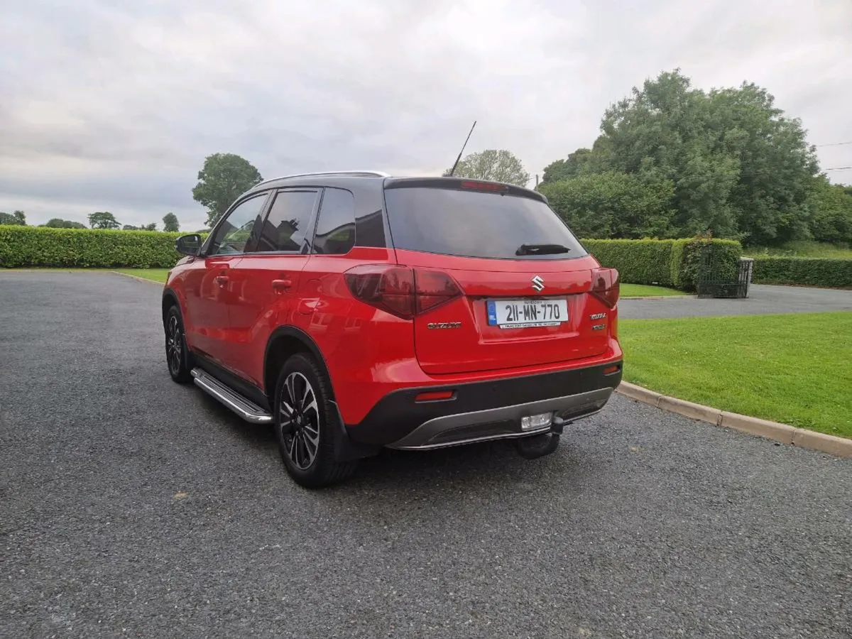 Car - Image 3
