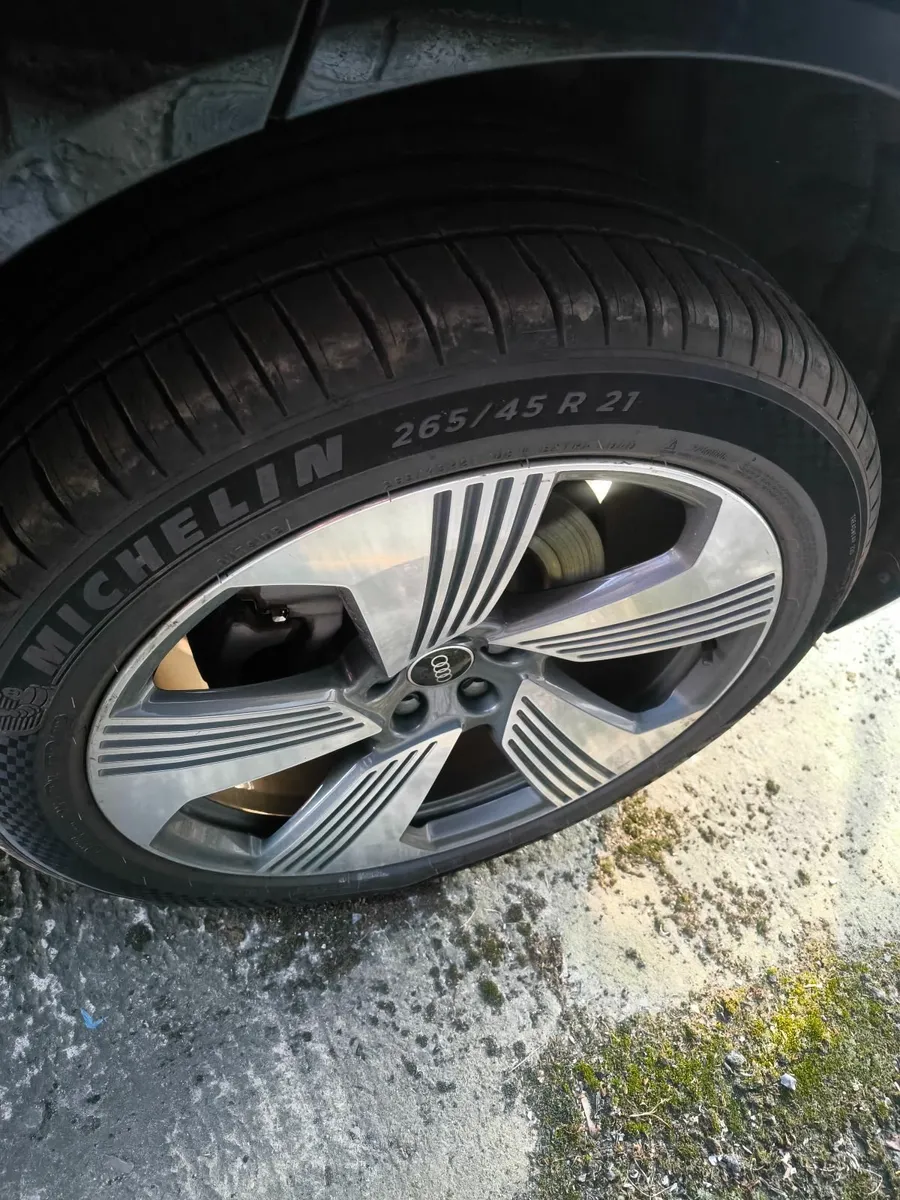 Audi Genuine E TRON wheels 265/45/21 good tyres!!! - Image 2