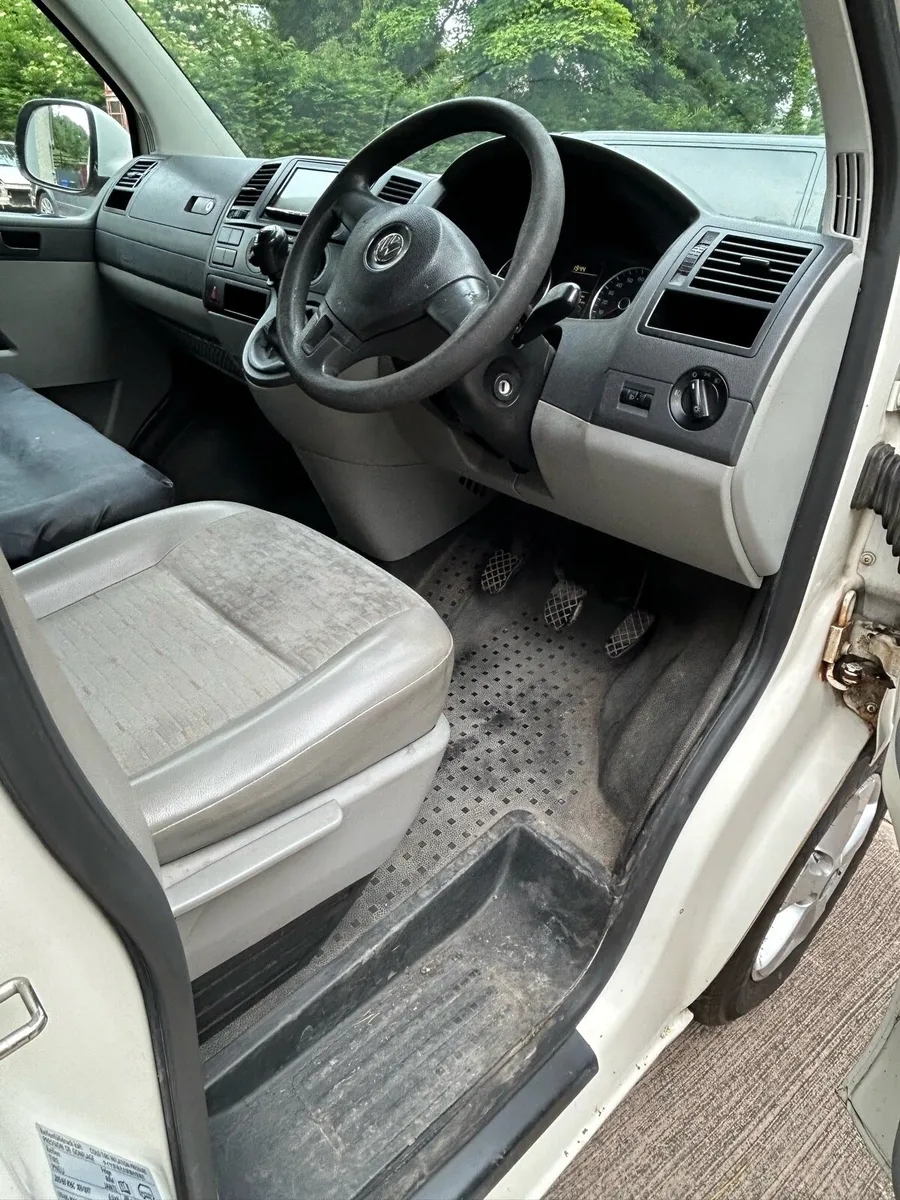 Volkswagen Transporter T5.1 - Image 4