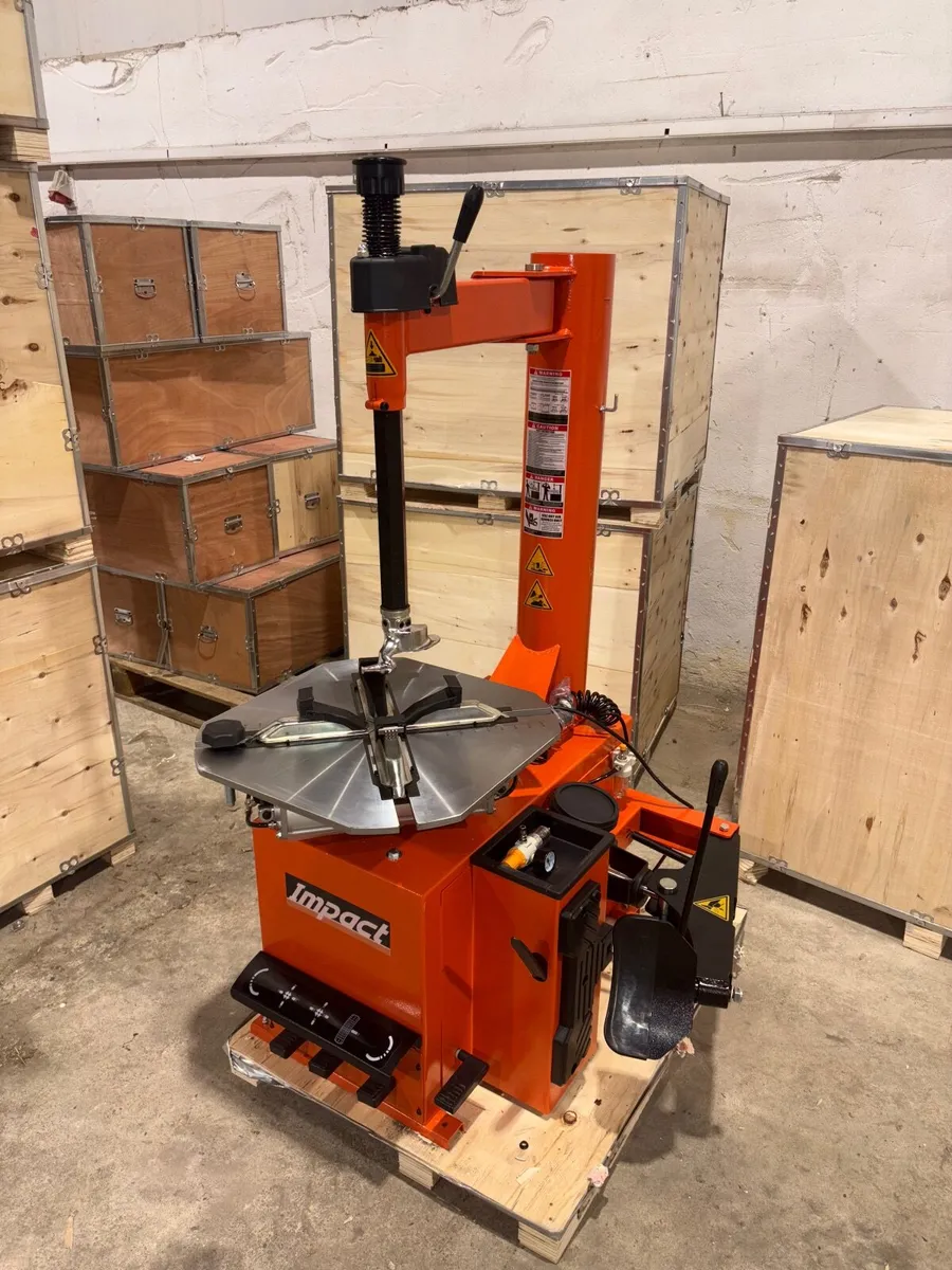 Tyre Machine and Wheel Balancer Package - Image 2