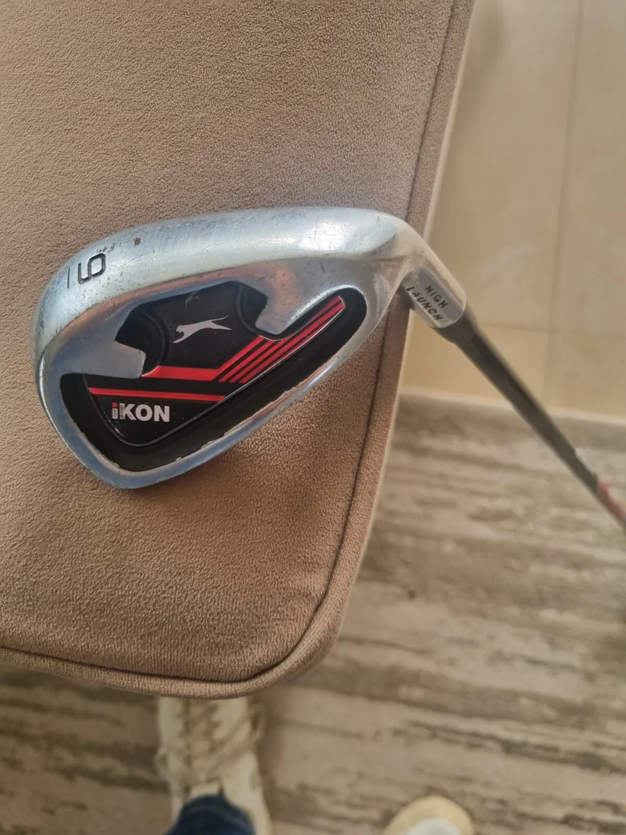junior golf club 9 iron - Image 1