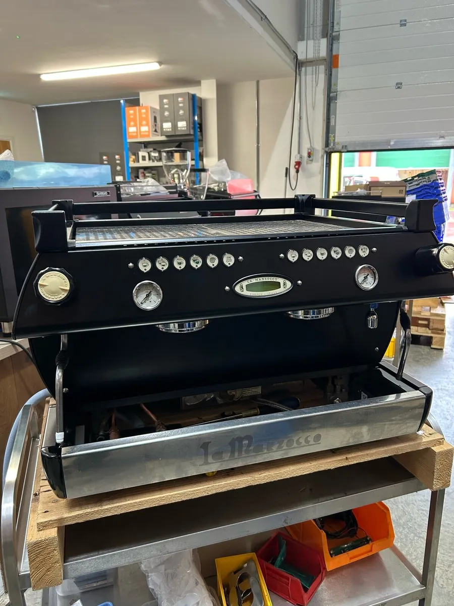 La Marzocco Gb5 coffee machine - Image 1