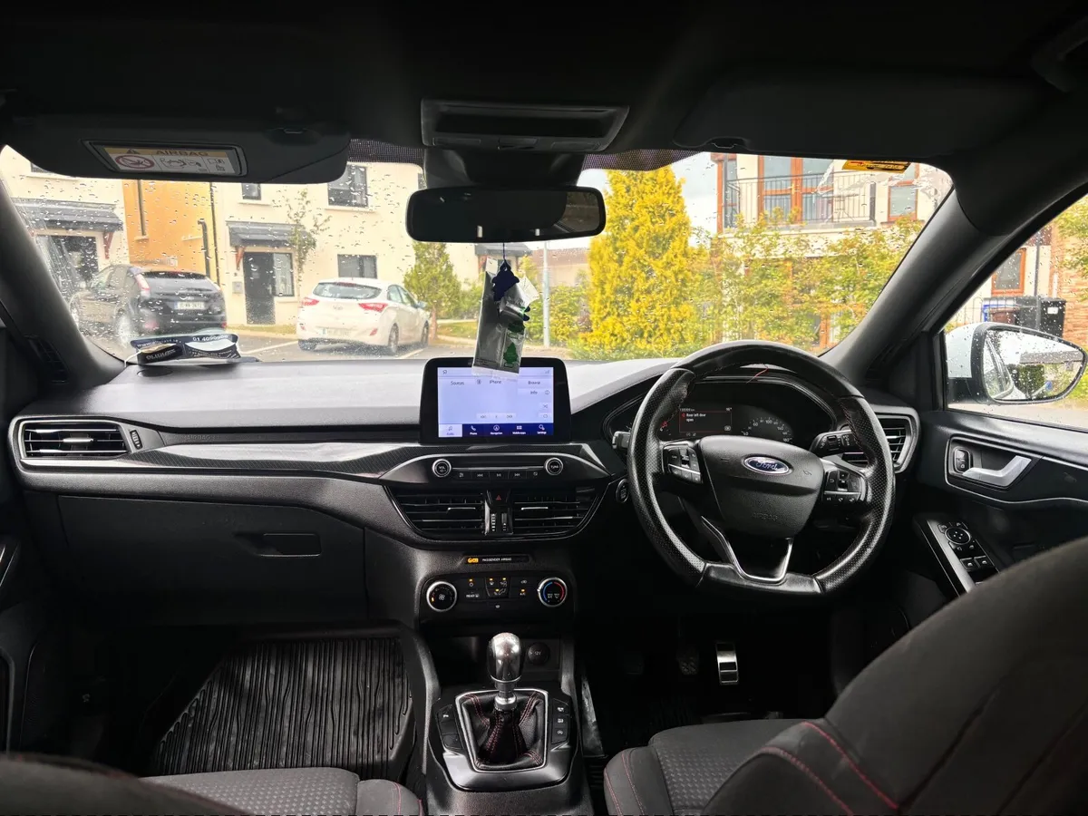 Ford Focus 2021 - Image 4
