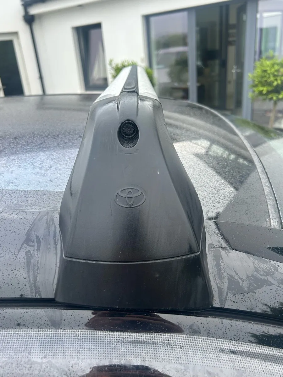 Roof bars Toyota CHR - Image 3