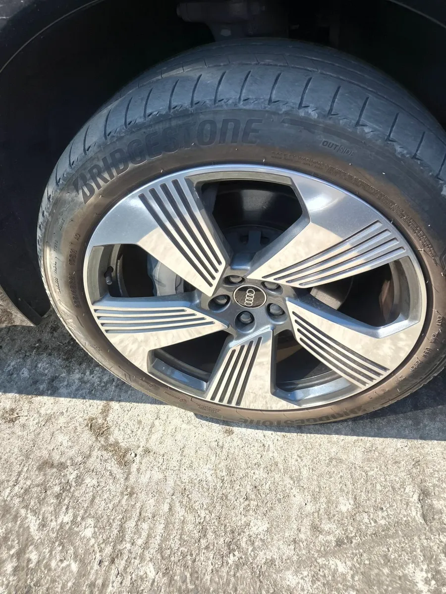 Audi Genuine E TRON wheels 265/45/21 good tyres!!! - Image 4
