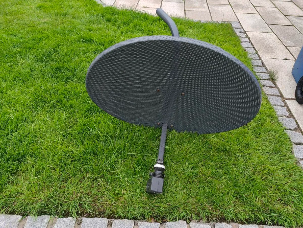 Sky satellite dish - Image 1