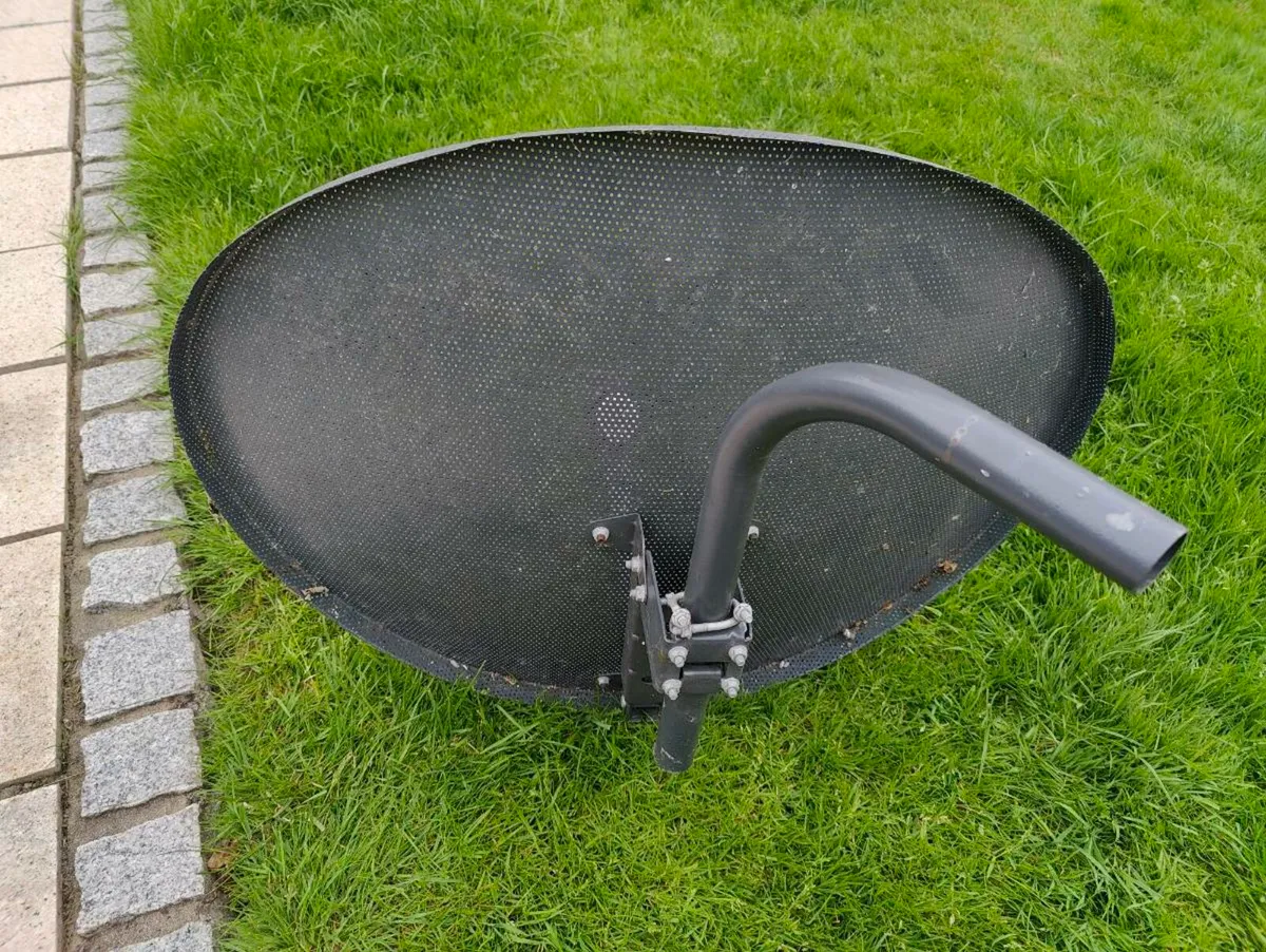 Sky satellite dish - Image 2