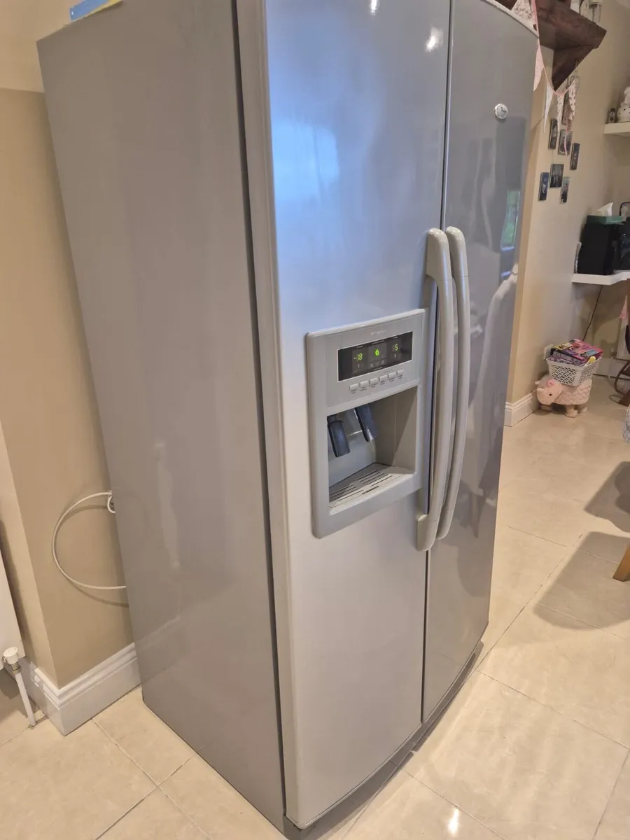 Fridge - Image 2