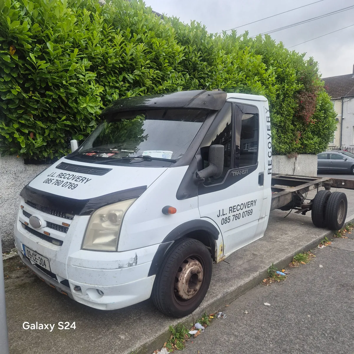 2009 transit 2.4 cab and chassis - Image 1
