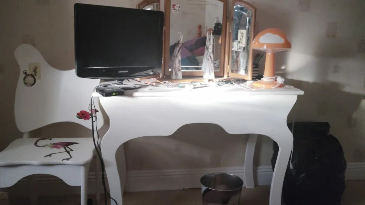 Furniture - Image 3