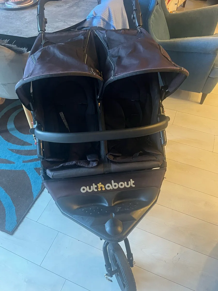 Out and about double v4 nipper black - Image 1