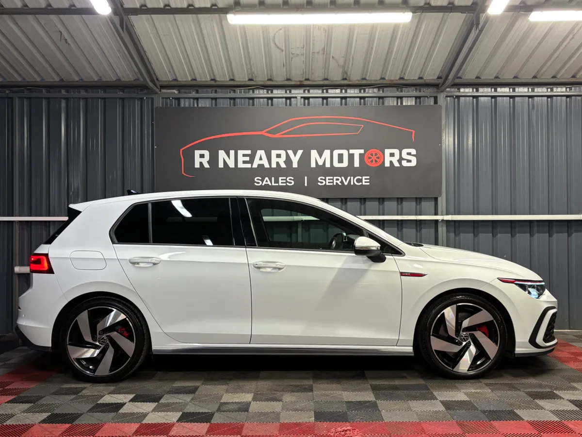 2023 Volkswagen Golf 2.0 GTI 245Bhp DSG - Image 4